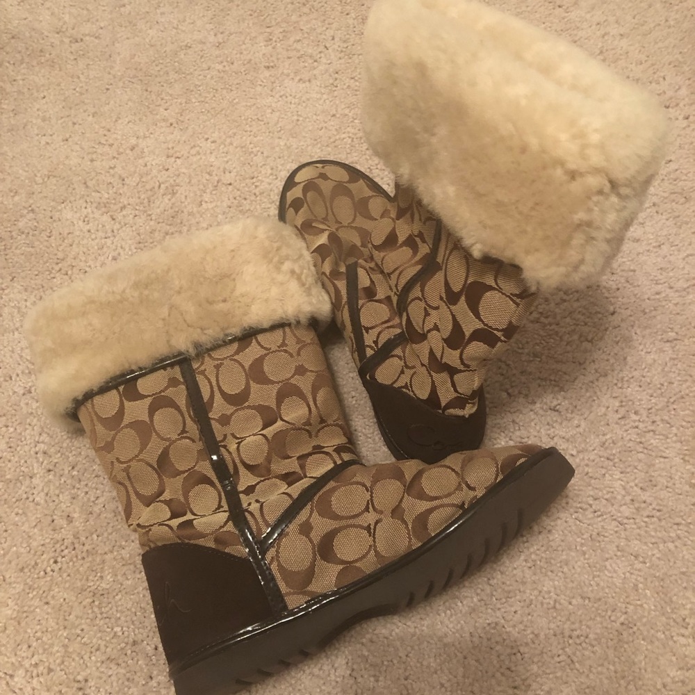 Coach boots